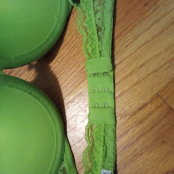 Gilly Hicks Push-Up Bra 34B - Picture 6 of 6